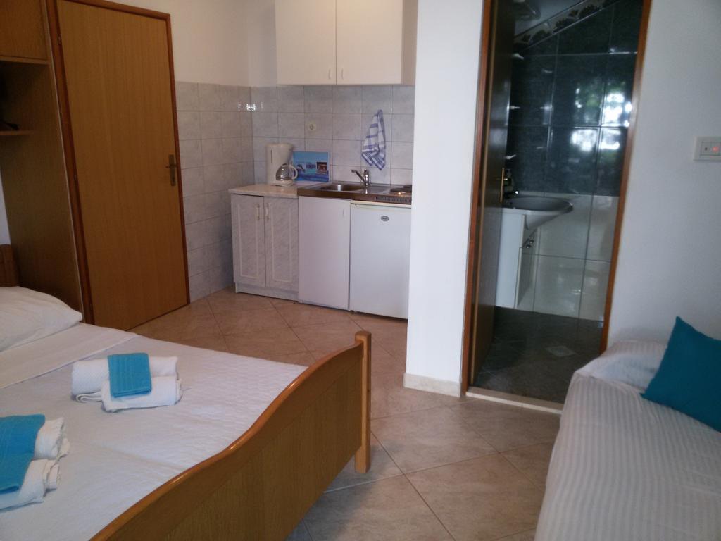 Olive Garden Apartments Poljica  Extérieur photo